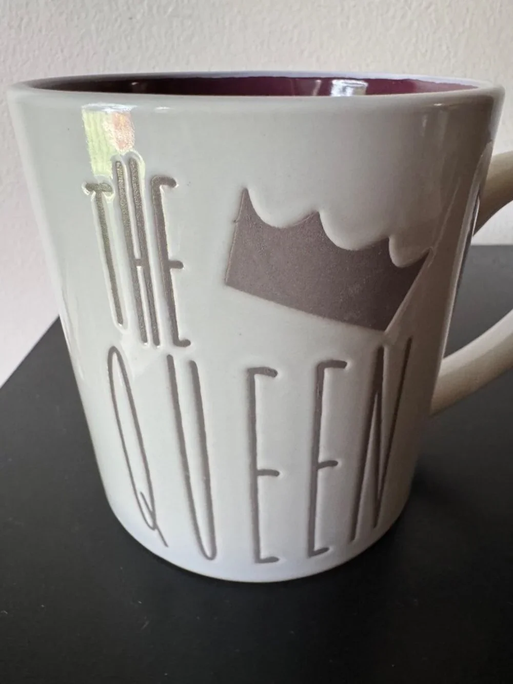 The Queen 18oz coffee mug